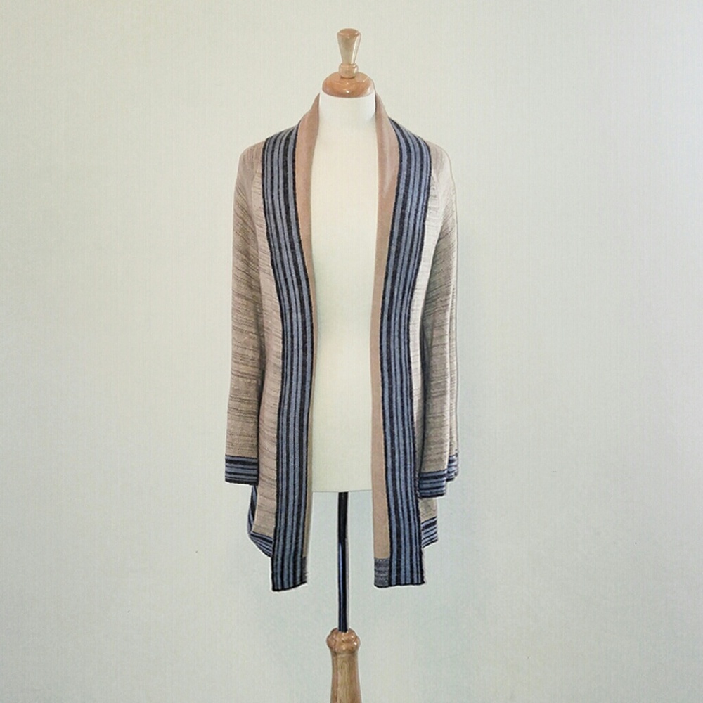 Rare Anthropologie Cardigan Sweater Coat Knit Kimono with Birds - Picture 5 of 8